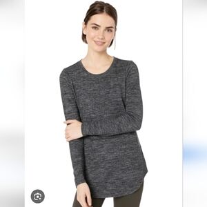 Women's Loft Petite Gray Long Sleeve Tee - Size Small Great Condition